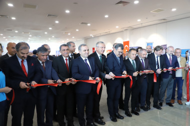 AÜB Tarafından Erzincan Binali Yıldırım Üniversitesi’nde  “Üniversite Tanıtım Fuarı” Açıldı